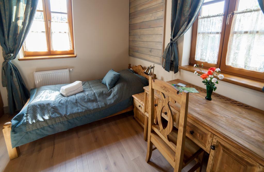 Folwark Hutta Guest house Mala Huta