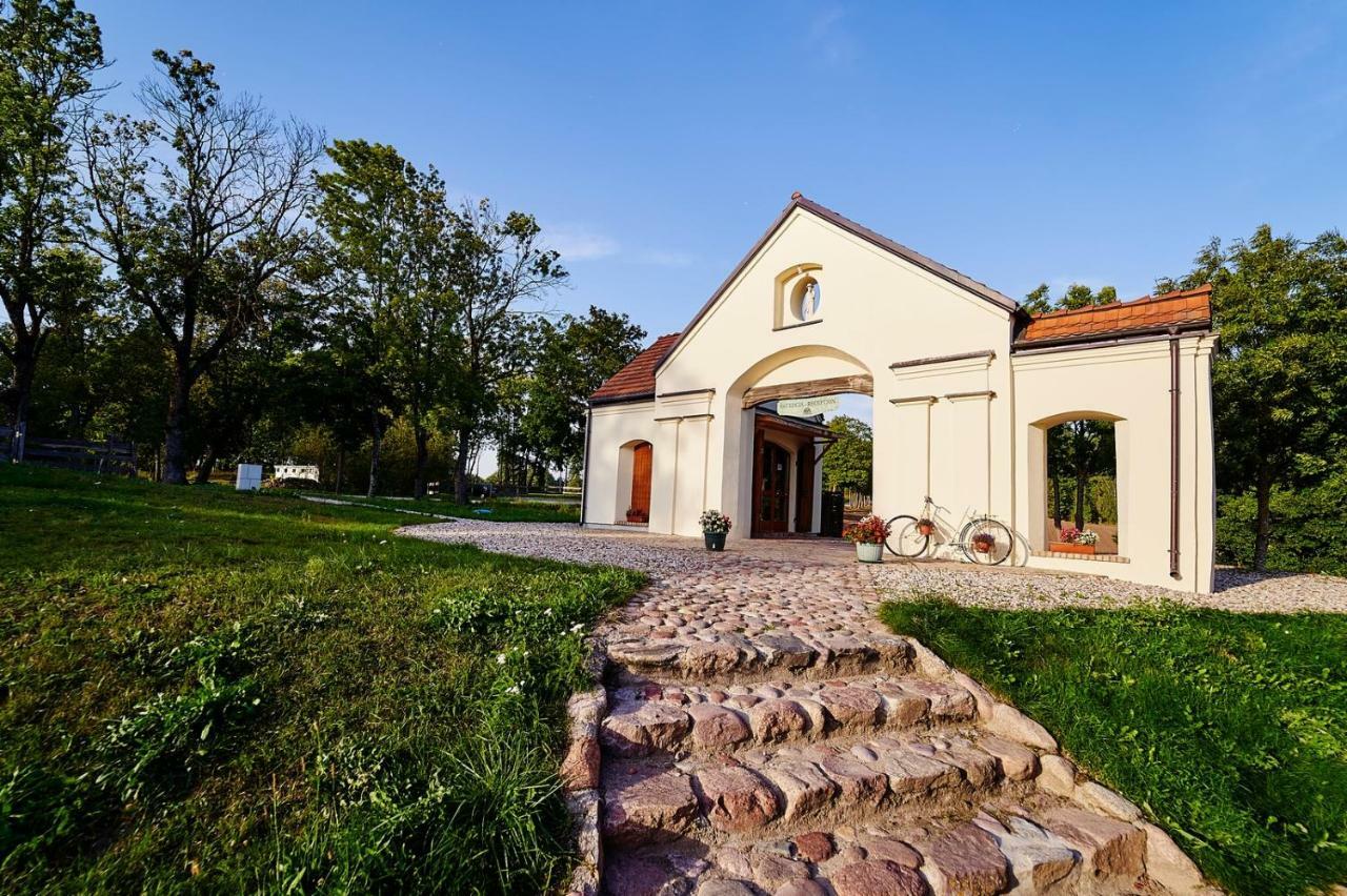 Penzion Folwark Hutta 3*
