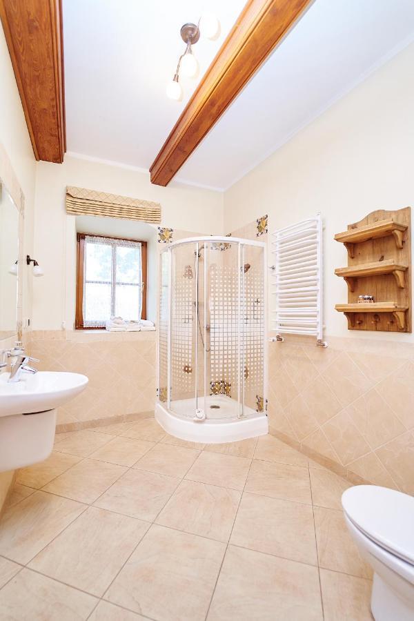 Guest house Folwark Hutta 3*
